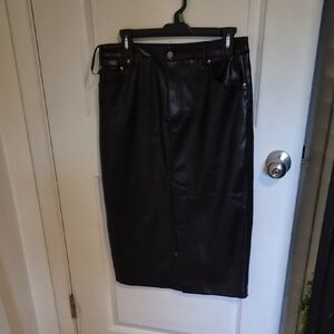 7 For All Mankind Black Faux Leather Pencil Skirt with Belt Loops
